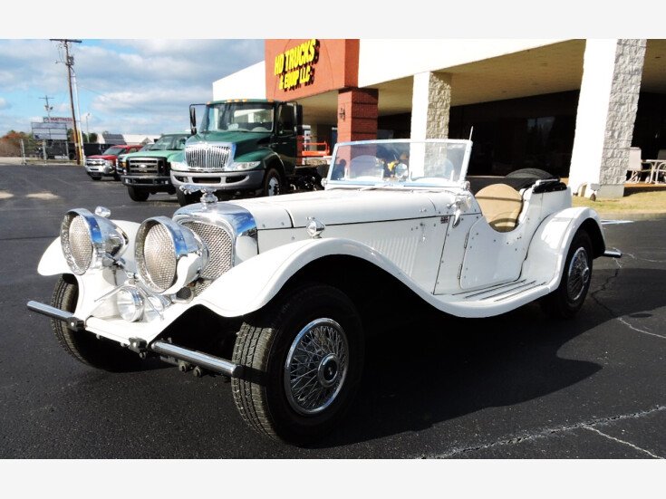 Thumbnail Photo undefined for 1937 Jaguar SS100-Replica